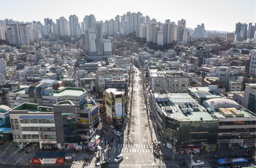 만양로 좌우로 펼쳐진 노량진 고시촌의 모습 / 사진=서울시 제공