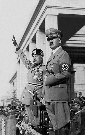 히틀러와 무솔리니.